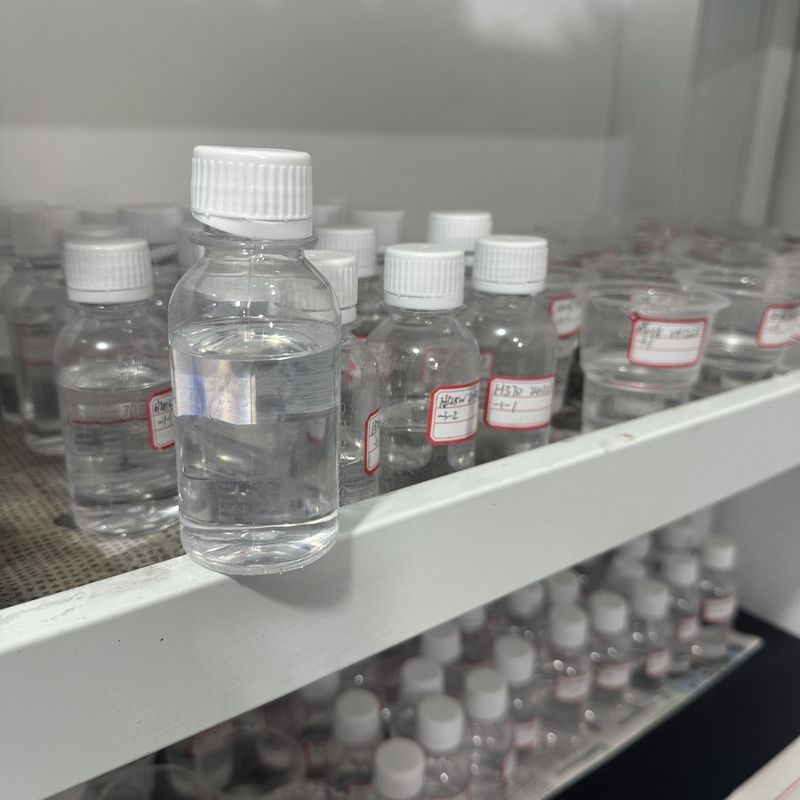 メラミンの含有量99%と酸性PHを有する光り輝く90パーセントメチル化メラミンホルマルデヒド樹脂 木材仕上げに適用される